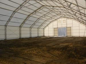 hala od wewnątrz przed przystosowaniem podłoża